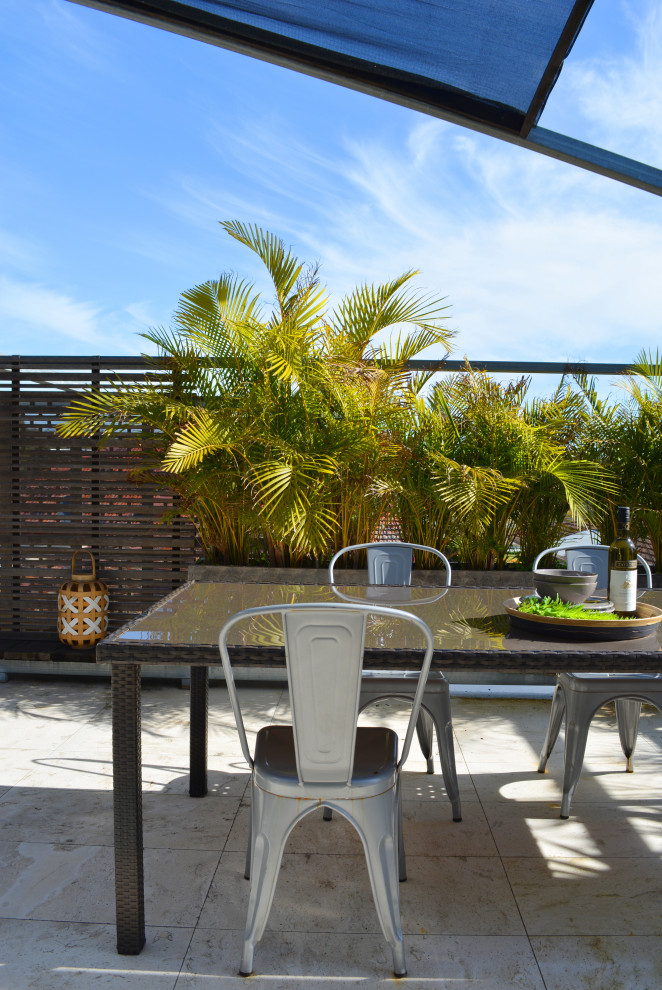 Photo of an eclectic balcony in Perth.
