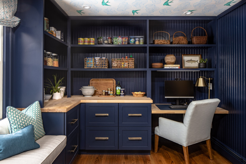 Beach style home office photo in Boston