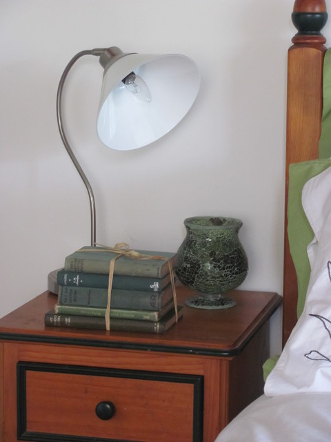 deme68 eclectic-bedroom