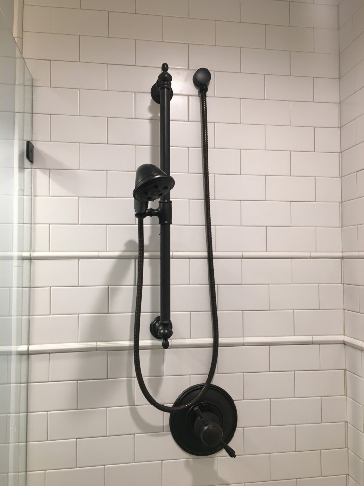 KH Hall Bath