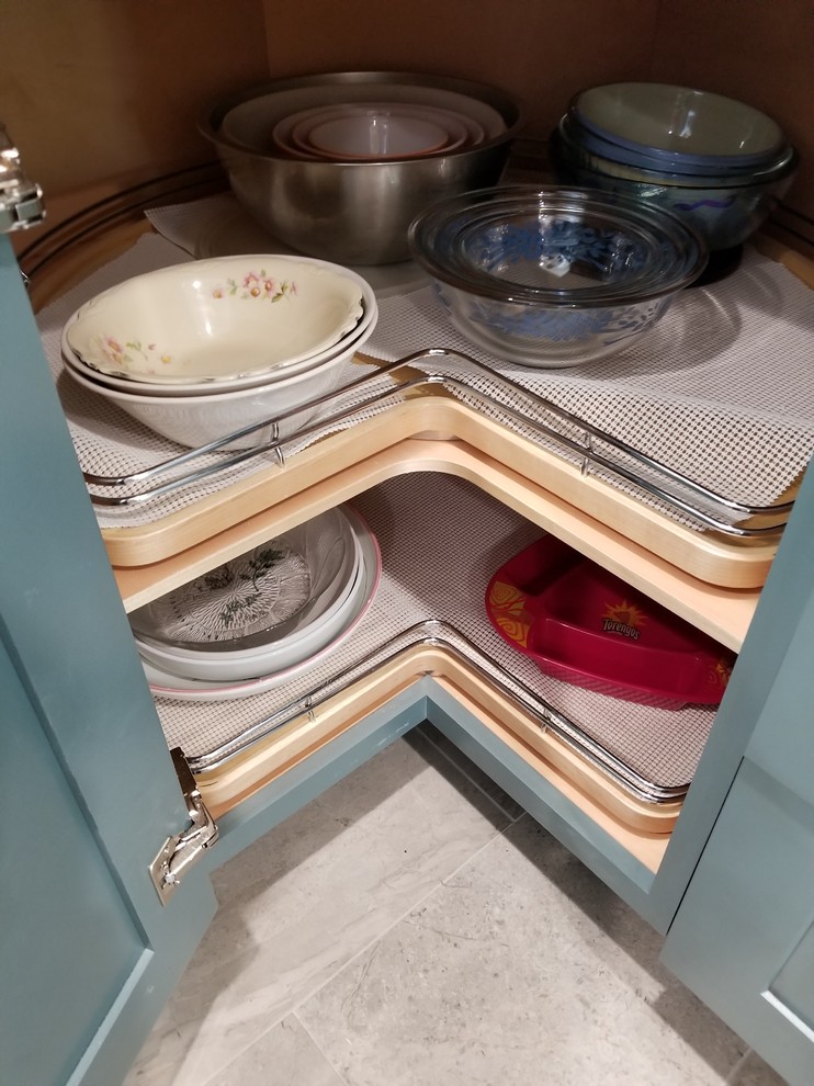 David Reff Kitchen- Diamond Cabinets