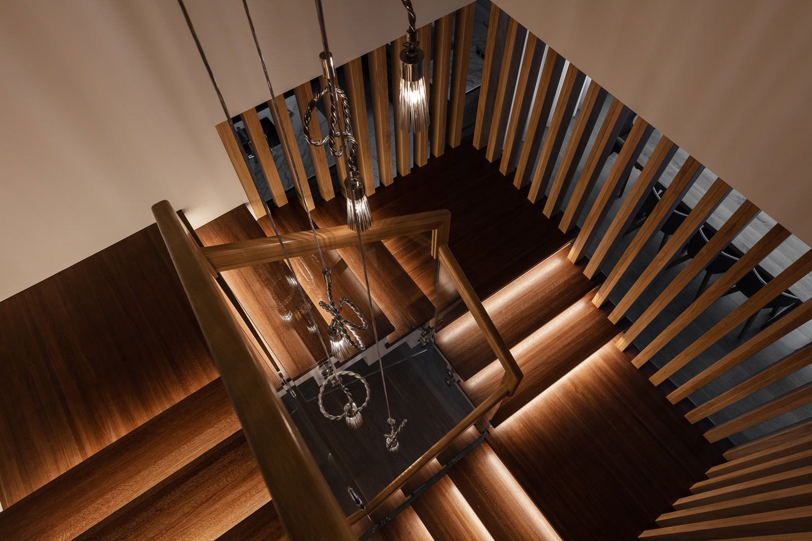 Дом с потайной лестницей