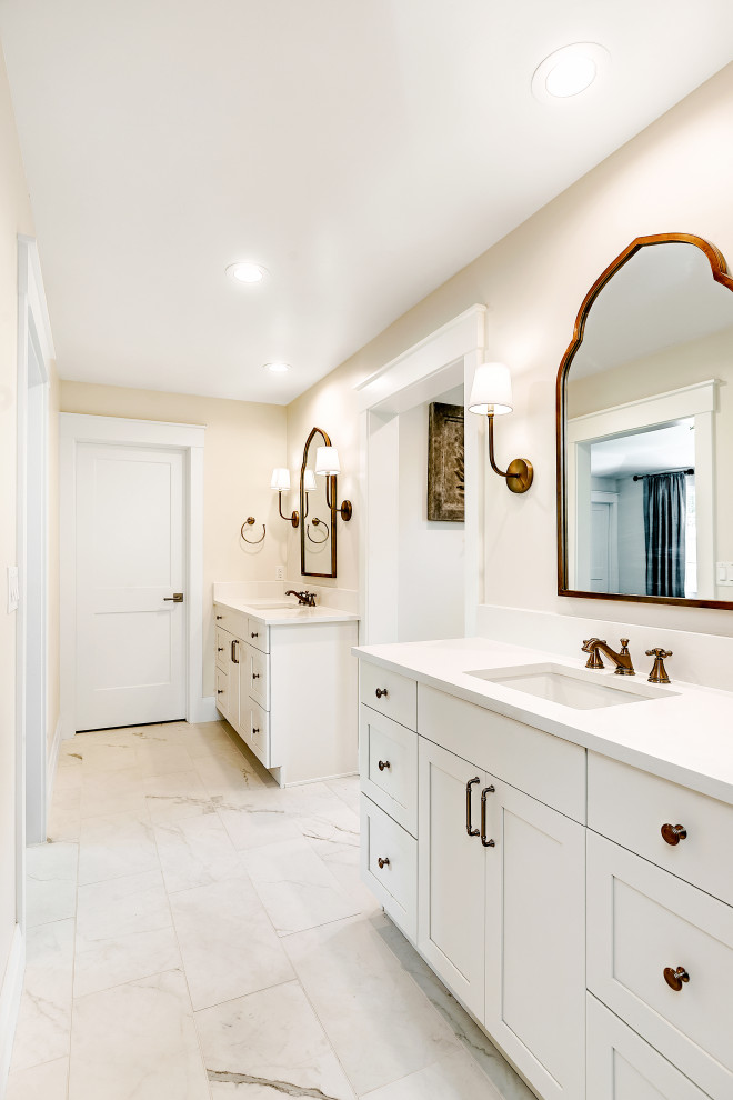 Inspiration for a transitional home design remodel in Denver