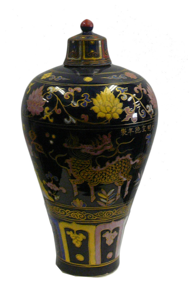 Chinese Black Color Doped Kirin Flower Porcelain Jar