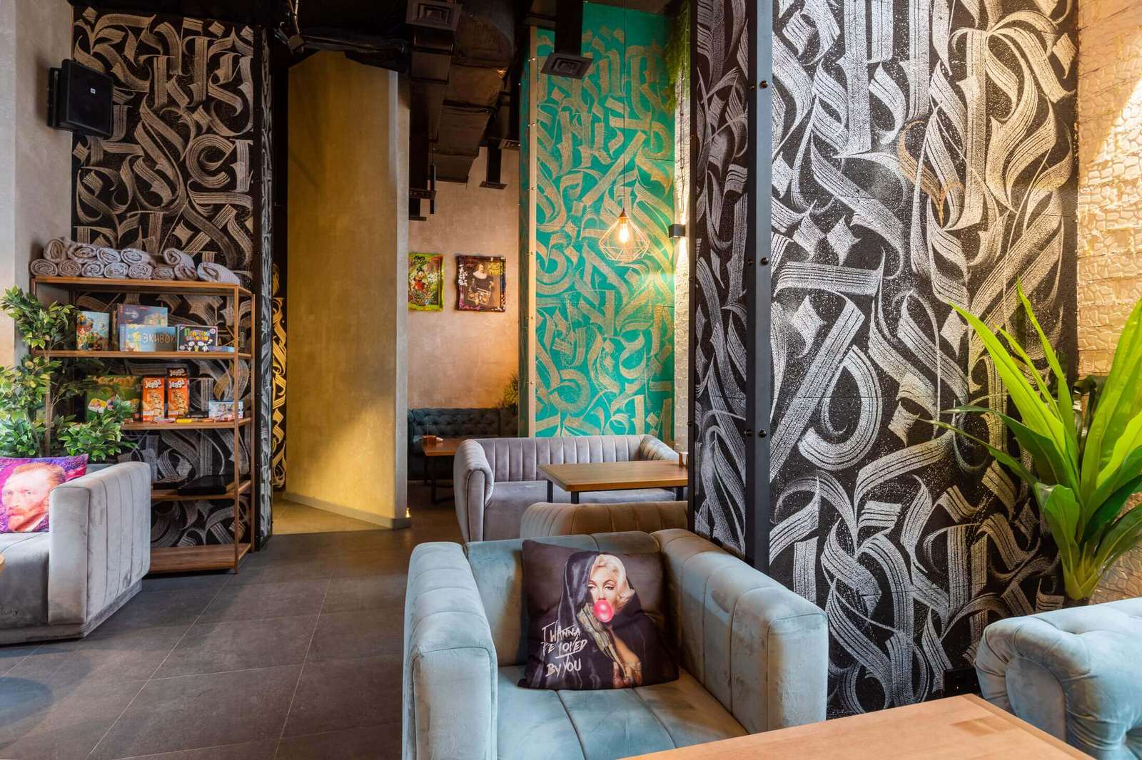 Отделка стен декоративными акустическими панелями Soundec