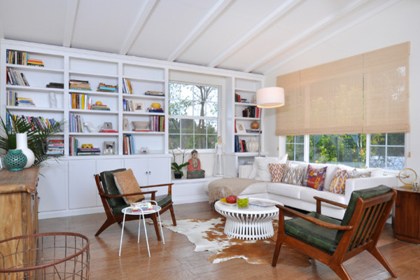 Photo of a contemporary living room in San Francisco.