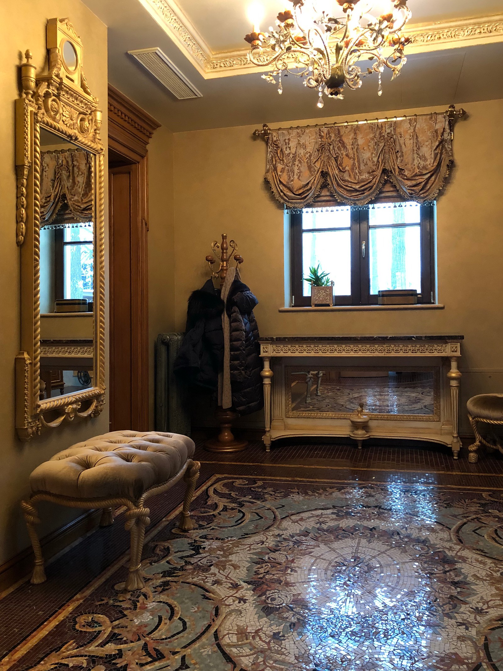 Прихожая с Венецианской мозаикой