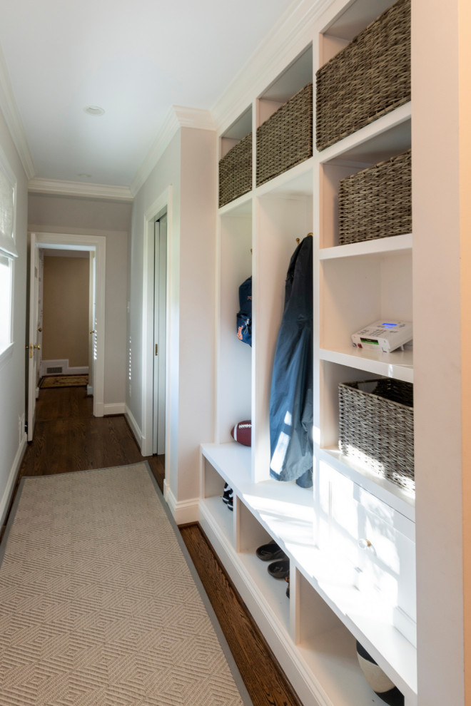 Example of a transitional entryway design in DC Metro