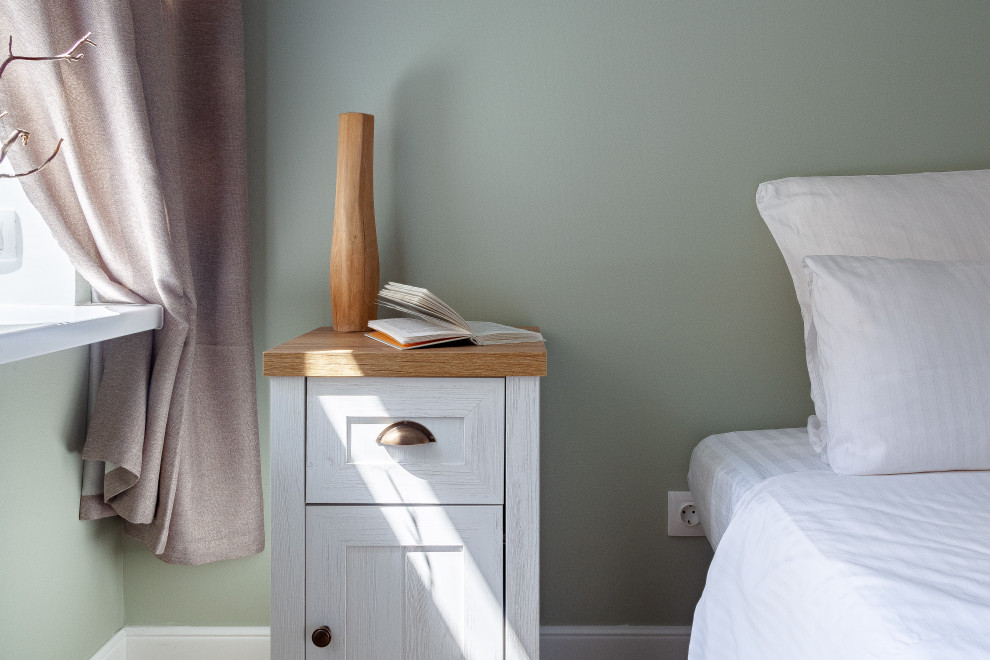 Light green 2 bedroom apartment at Moscow region