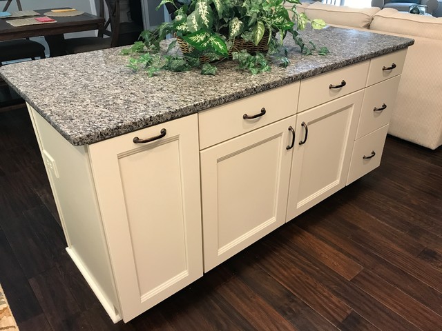 Waypoint And Contractors Choice Cabinetry Painted Silk Kitchen
