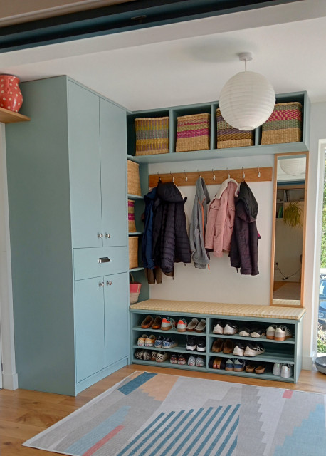 Blue coat and shoe storage unit contemporary-entry
