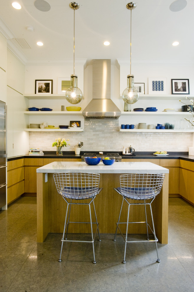 Design ideas for a modern kitchen in San Francisco with stainless steel appliances.