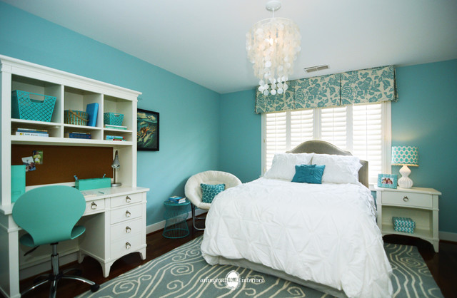 Ocean Inspired Aqua Girls' Bedroom - Transitional 