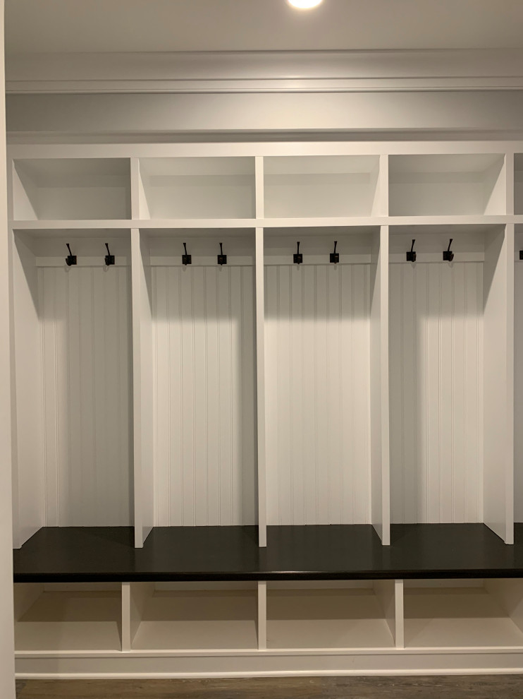 Transitional entryway photo in DC Metro
