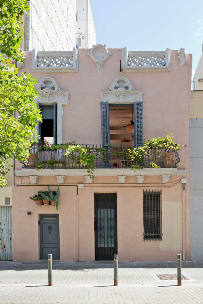 Contemporary home in Barcelona.