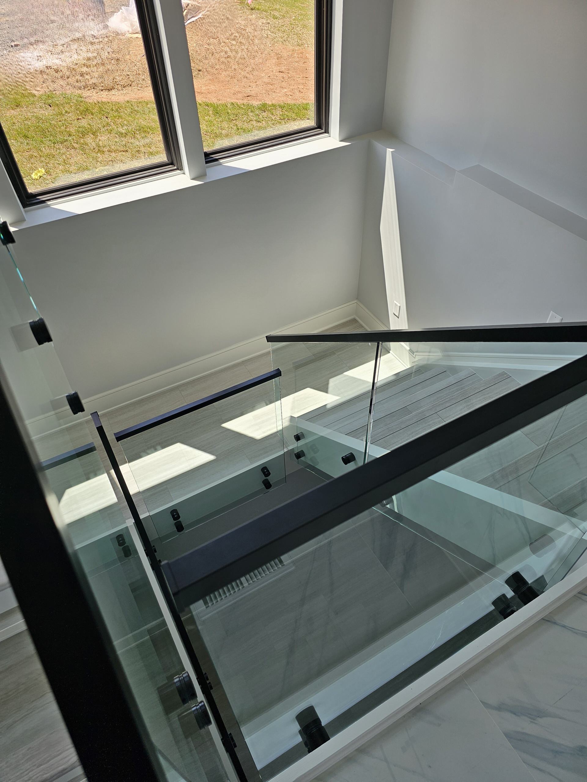 125_Modern Open Rise Stair with Glass Balustrade, Aldie, VA 20105