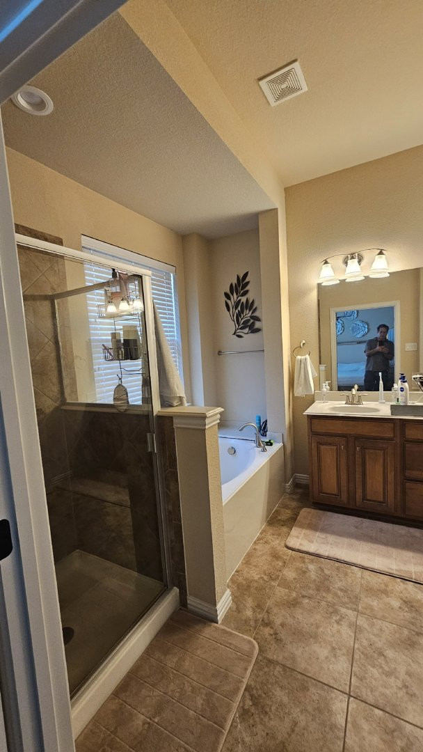 Farmers Branch TX - Full Bathroom Remodeling