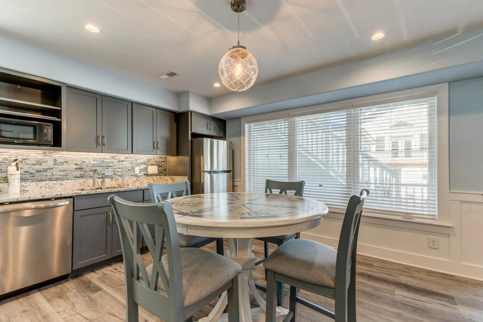 (2021) Great White Shack