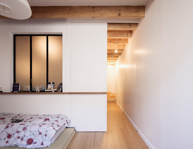 Triplex contemporary-bedroom