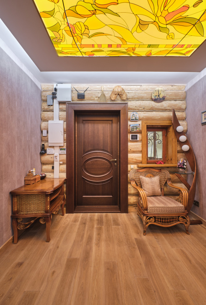 Капри в бревенчатом доме