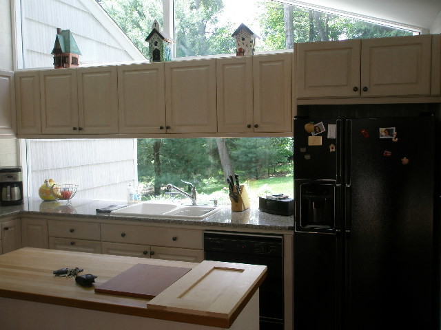 Inspiration for a transitional home design remodel in Bridgeport