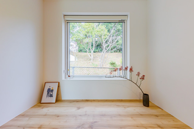 スケルトン・インフィルの平屋 minimalistisch
