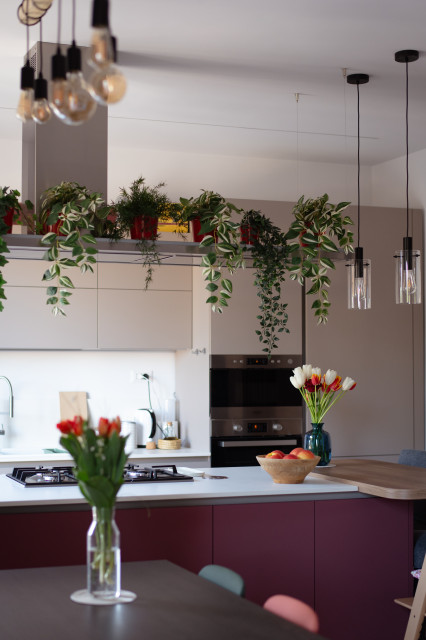 Casa PC- THE RED ONE kitchen