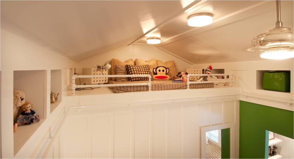 Photo of a contemporary kids' playroom in Hawaii.