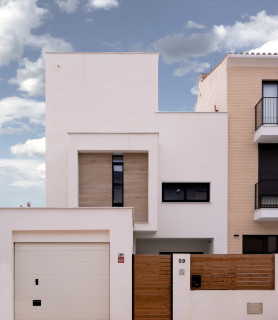 Ideas para fachadas | Diseños de fachadas de tres plantas con escaleras -  may 2023 | Houzz ES