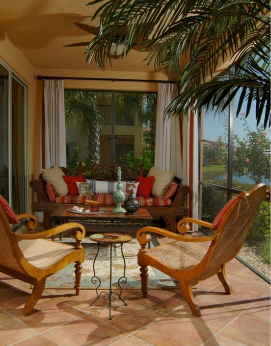 Design ideas for a tropical verandah in Orlando.