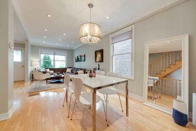 Courcelette Road trendy-spisestue