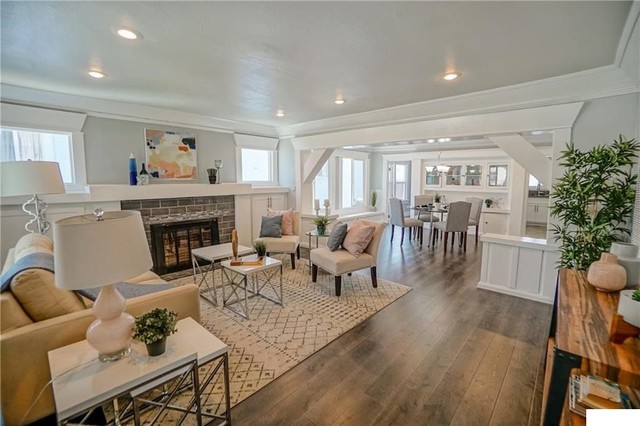 4 th Ave, LA Remodeling Living Room modern-wohnbereich