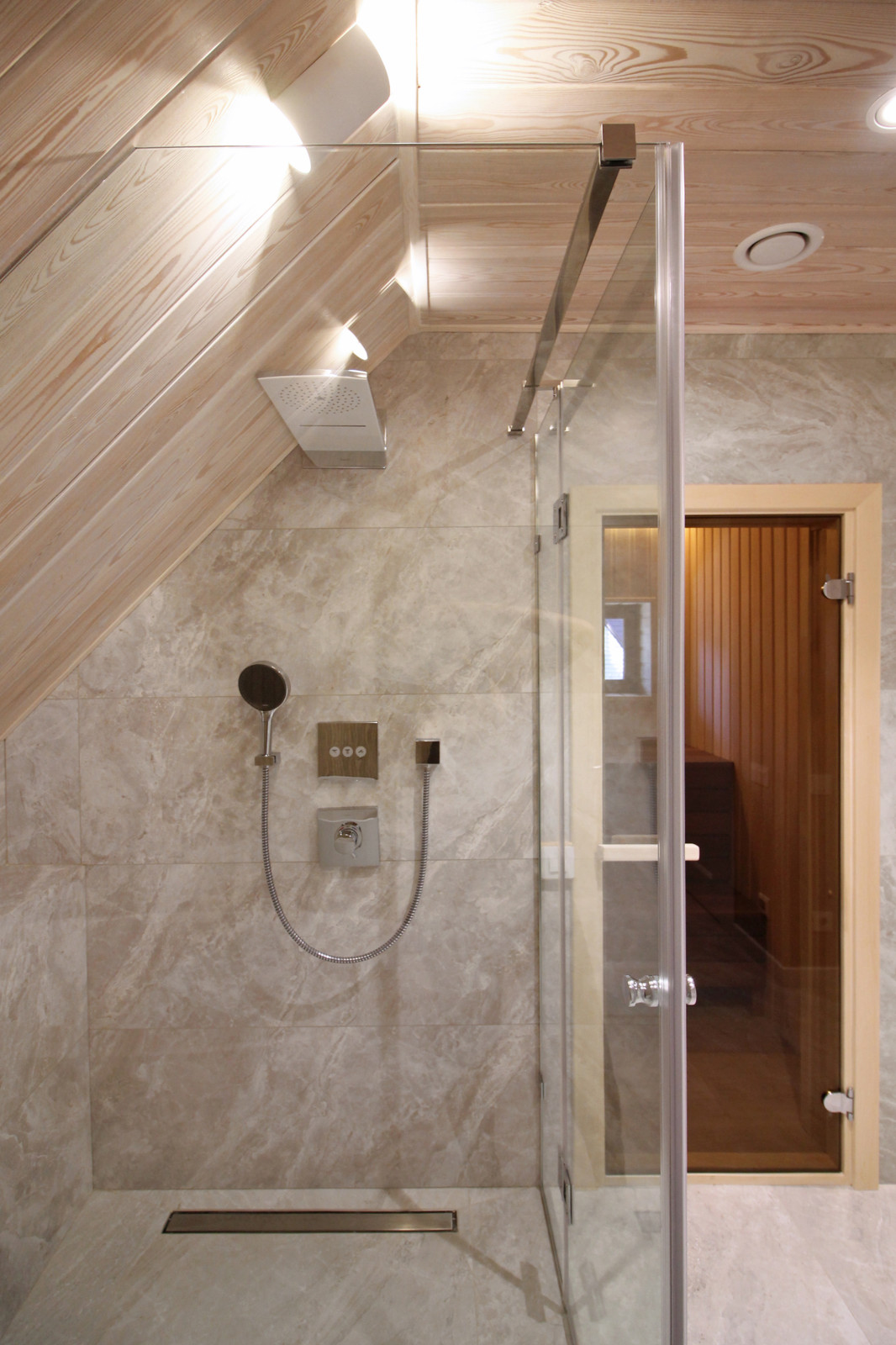 Срубовой коттедж в Рощино