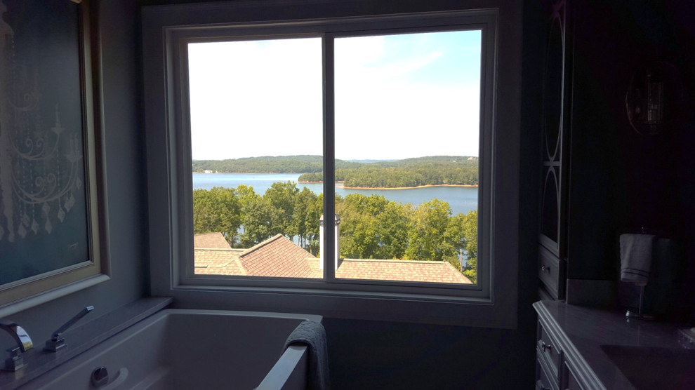Charleston style. Harbour Point. Lake Lanier.