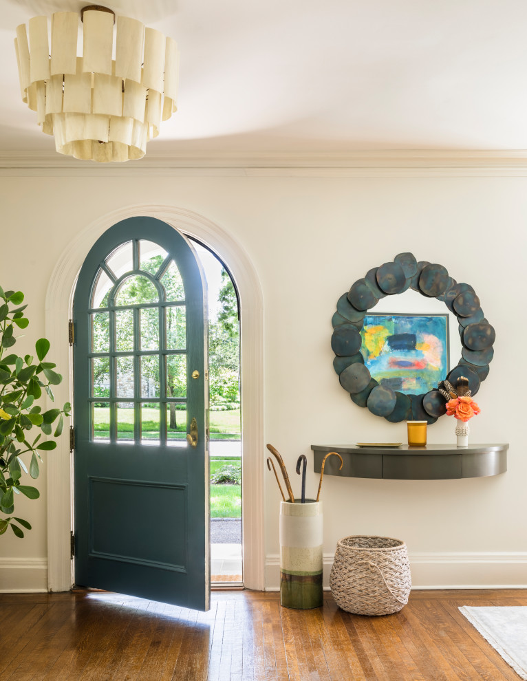 This is an example of a transitional entryway in New York.