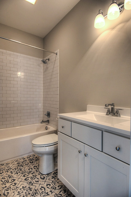 WILLOWMORE II bathroom