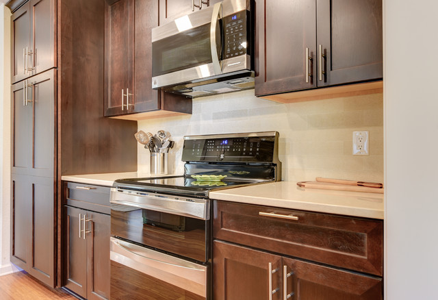 Zalk Kitchen and Bath contemporary-kitchen