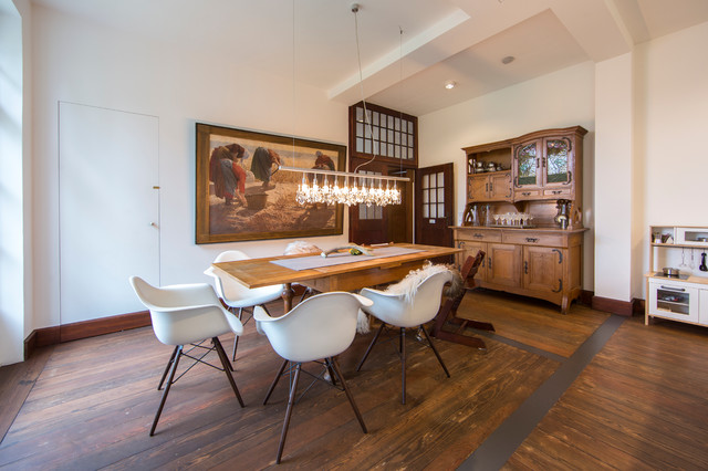 denkmalgesch&uuml;tzte Jugendstilvilla farmhouse-dining-room