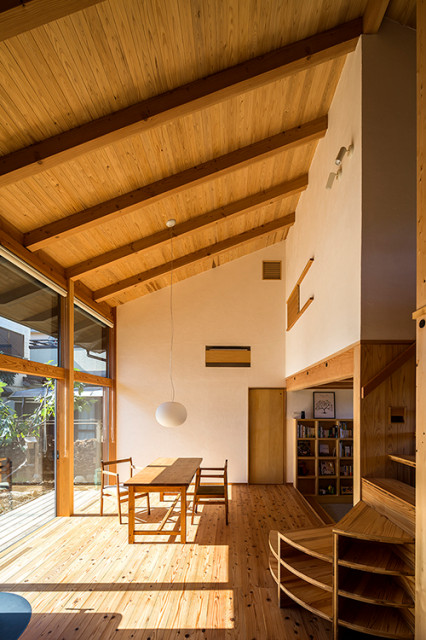 船橋・遊牧の家 moderne-salon