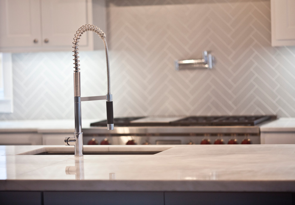 Transitional kitchen photo in Houston