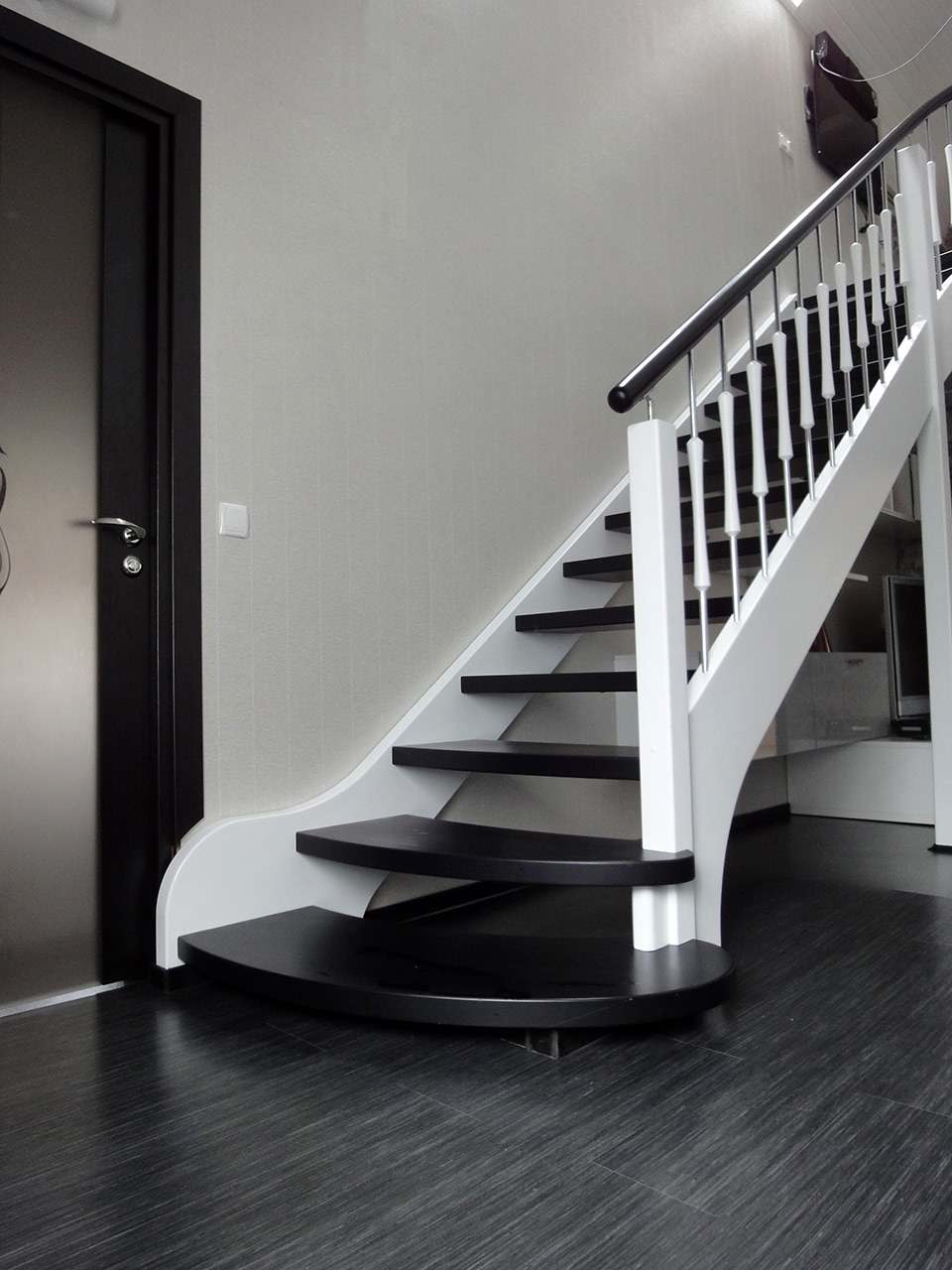 Лестницы на заказ в Пушкине