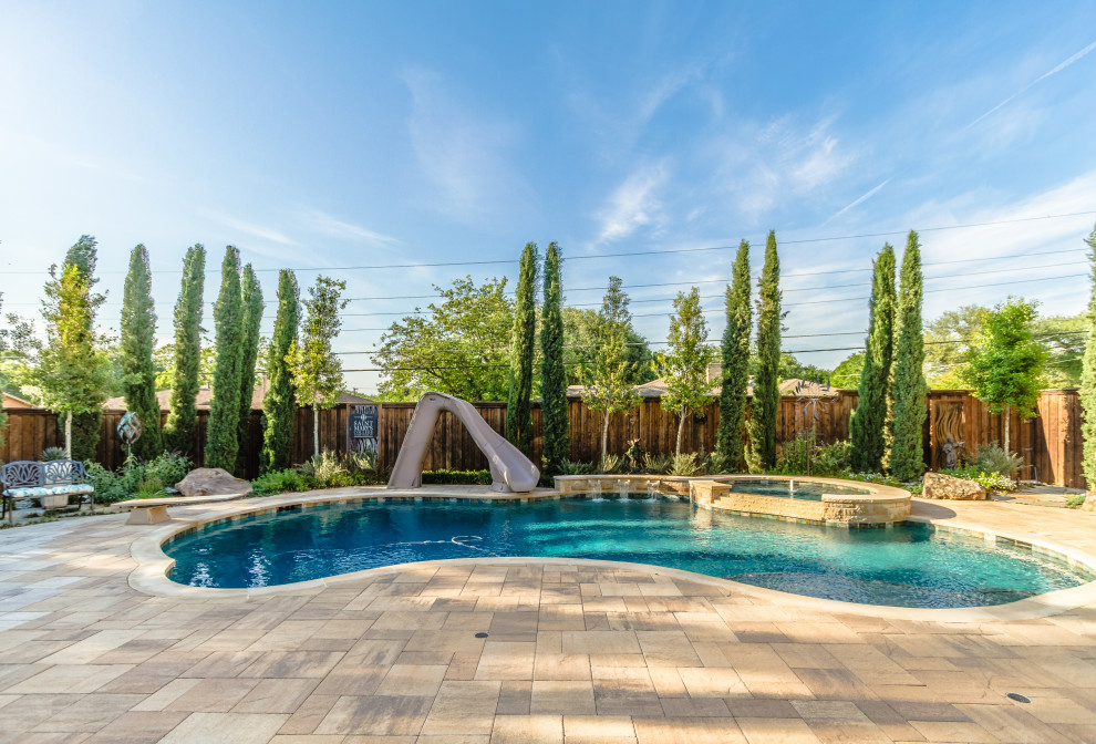 Example of a transitional pool design in Dallas