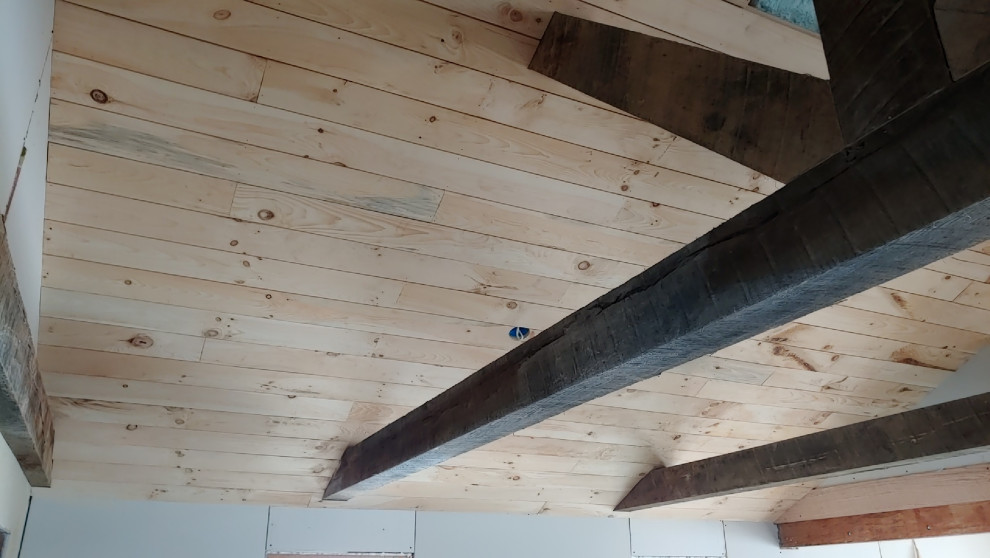 Wood Ceiling and Beams