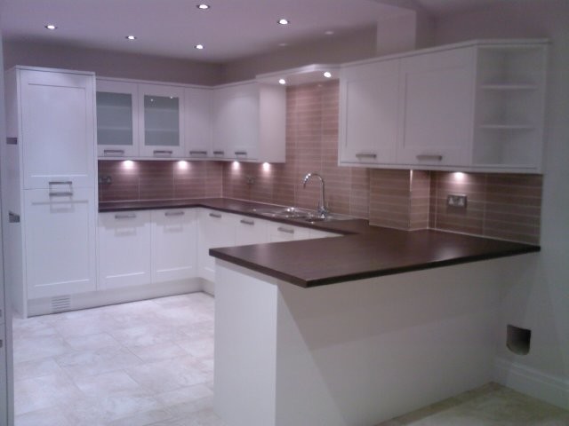 Design ideas for a modern kitchen in Cheshire.