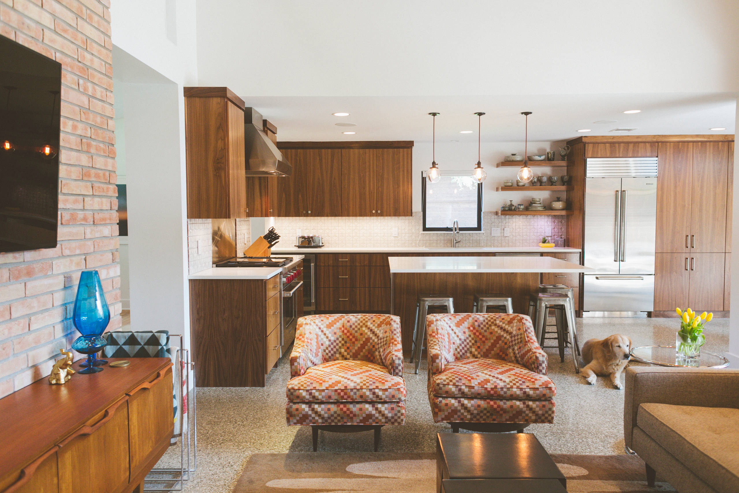 My Houzz: 1955 Texas Ranch Moves On Up With a Modern Addition, image size:2560x1706