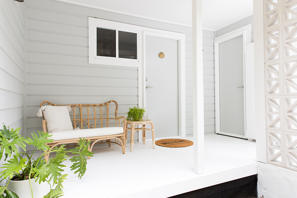 Design ideas for a beach style verandah in Brisbane.