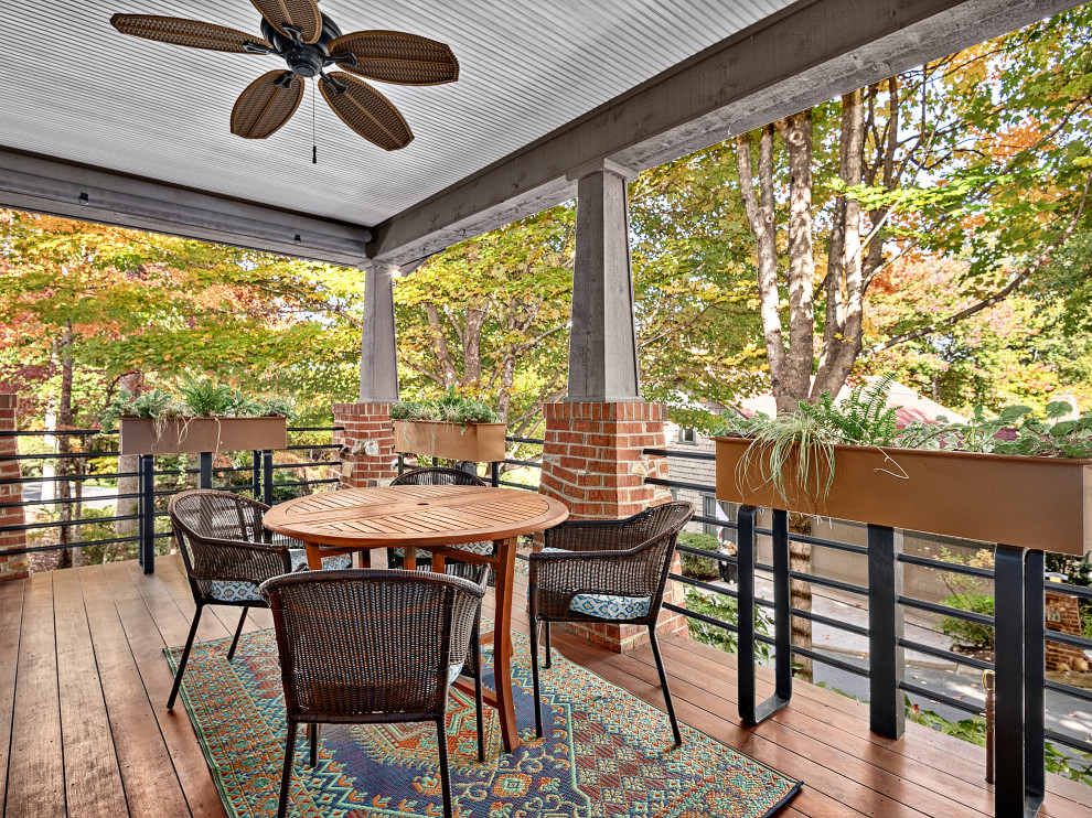 Home design - transitional home design idea