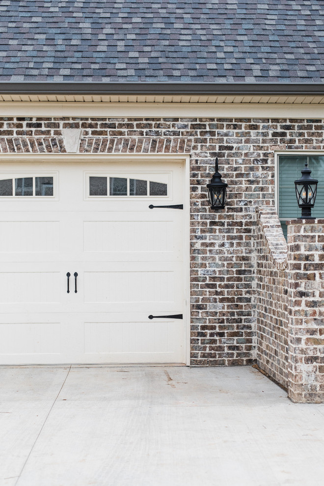 Home design - transitional home design idea
