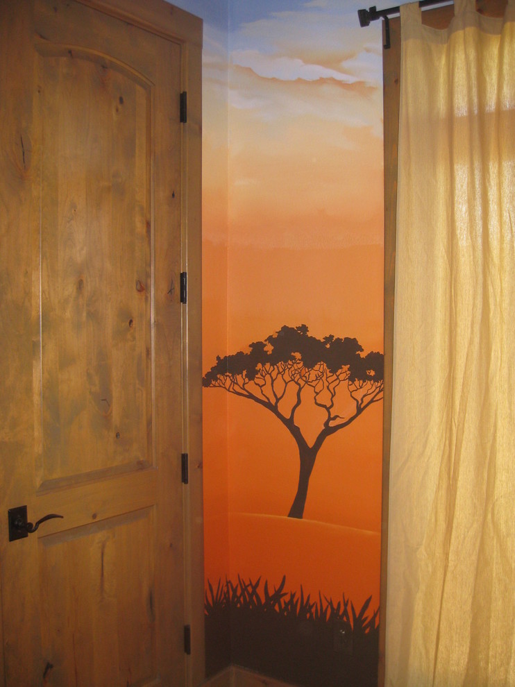 Transitional home design photo in Dallas