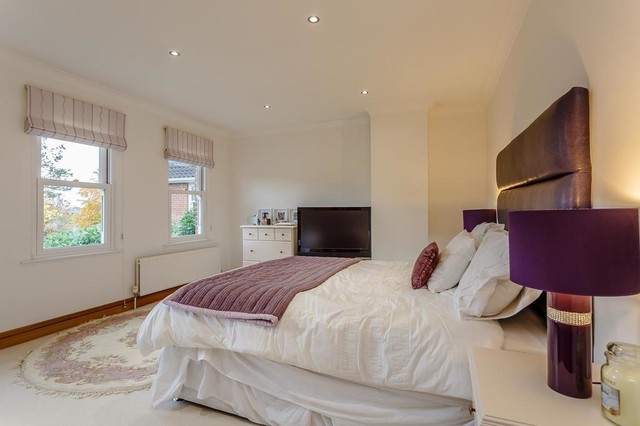 Greyfriars contemporary-bedroom